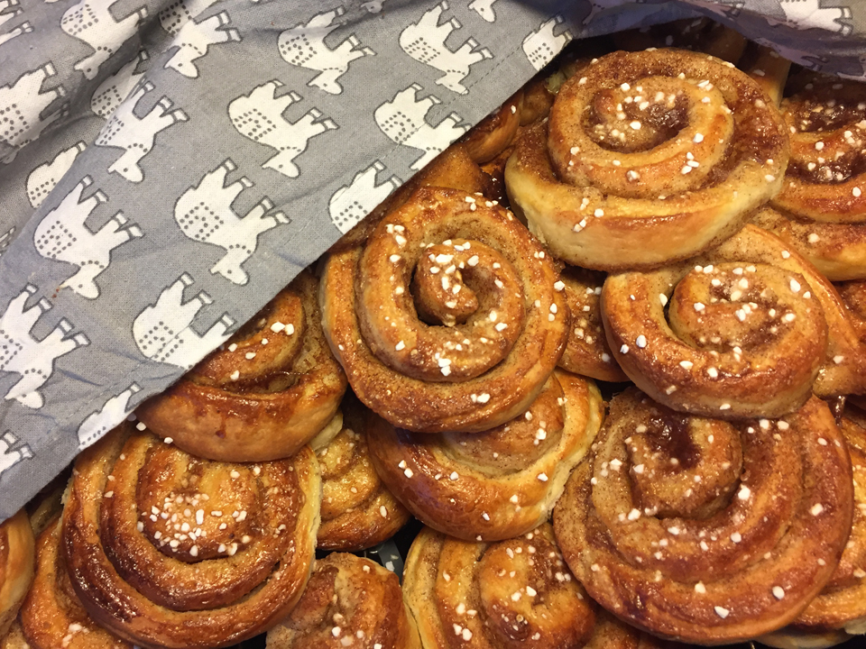 deliveryCinnamonBunsAgain